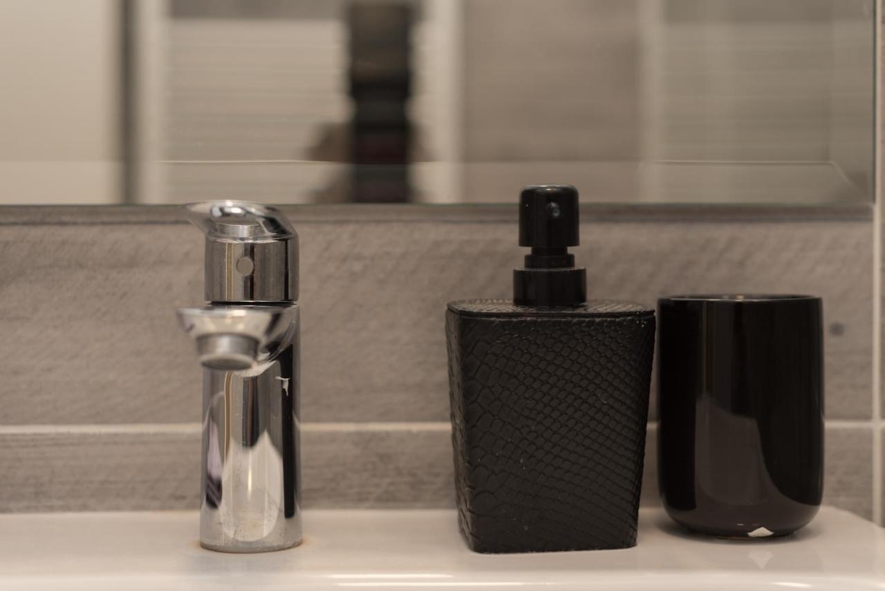 The Chic Minimalist - Apartment ヤシ エクステリア 写真
